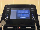 ディスプレイオーディオを装備。スマホと車をつなぐことで、これまでのナビに加えていろんなサービスが楽しめます。