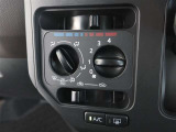 愛車の室内を抗菌・抗ウィルス・防臭コーティングするチタニア(有料)がオススメ!車内を安心・安全・快適に保ちます!詳細は店舗スタッフまでお尋ねください。