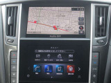 純正のナビを装備しております。