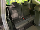 3列目シートはもちろん状態良好☆大人でもゆったりと座って頂けますので、大人数でのお出かけもラクラクです♪ご家族で、気の知れた仲間で、ドライブに行くのが楽しみですね♪