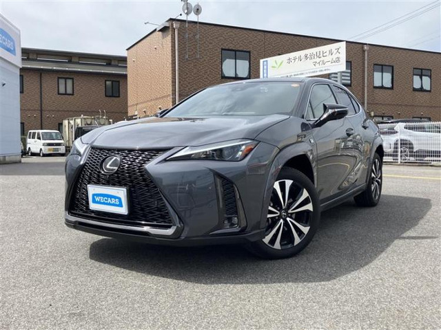 UX 250h Fスポーツ エモーショナル エクスプローラー 4WD 