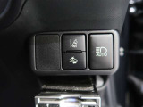 オートマチックハイビームとは、先行車や対向車のライトを認識し、ハイビームとロービームを自動で切り替える機能です。夜道の視界を確保します。
