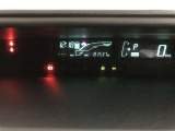とっても見やすいメーターです。夜間時はラグジュアリーな気分にさせてくれる照明が魅力ですので、夜のドライブも楽しみになりますよ♪