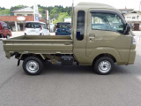 新車保証を継続致します。納車後も保証期間内で有れば全国のディーラーで保証修理を受ける事が可能ですのでご安心ください。