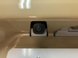 【バックカメラ】バックカメラで後方確認が簡単です。