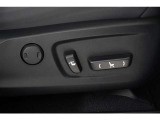 【パワーシート】 スイッチでシートポジションを細かく調整できます。