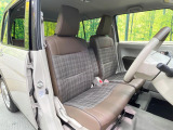 運転席シート廻りは使用感も少なく、良好な状態となっています。丁寧に使われていたことがよくわかりますね。
