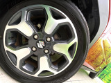 【純正15インチアルミホイール】外観にマッチした純正アルミホイールを装着しております。各種社外アルミホイールや、スタッドレスタイヤも取扱いしております。是非ご相談ください♪