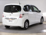ボディクリーニング後、愛車をピカピカの状態へ保護するコーティング「ブライトパック」がおススメです!水垢がつきにくく、手入れがしやすくなりますよ!いつも愛車をきれいにしておきたい方におススメです。