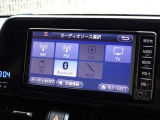 CD・ブルートゥースを使用することができます。