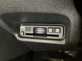 ハンドルの左下にETCがついています。高速道路の料金所の通過も楽々です。 カードの取り出しもしやすい場所についています。