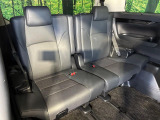 3列目シートはもちろん状態良好☆大人でもゆったりと座って頂けますので、大人数でのお出かけもラクラクです♪ご家族で、気の知れた仲間で、ドライブに行くのが楽しみですね♪