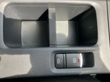 電動パーキングブレーキ/オートブレーキホールド◆スイッチを引き上げるだけで、パーキングブレーキが作動します!また、オートブレーキホールド機能をonにすると信号待ちなどで自動的にブレーキ力を保持します!