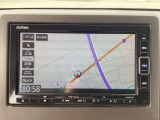 嬉しいナビ付です♪これで遠出も安心です。目的地まで連れて行ってくれます。ドライブが楽しくなりますね。