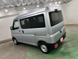 車種は決めていないけど色はシルバーと決めている、というお客様もおられるほど固定ファンの多いシルバーボディ。なにせ手入れが楽です(^^♪