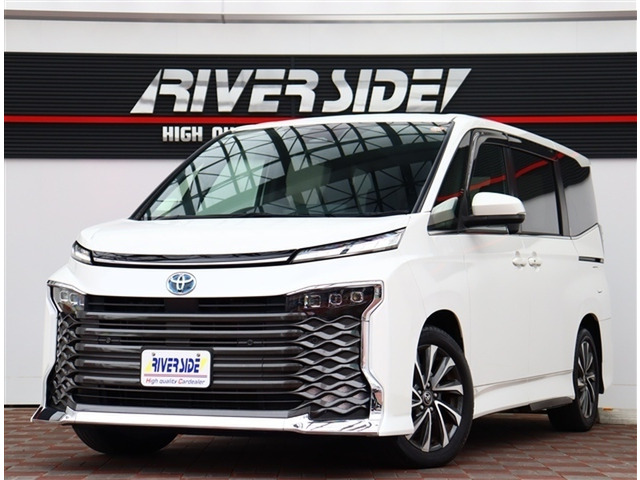 ヴォクシー 1.8 ハイブリッド S-Z 13.5インチ後席モニター純正10.5インチナビ