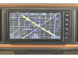 純正ナビを装備。タッチパネル式で使いやすく、お出かけもラクラクです。