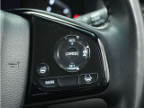 ◆アダプティブクルーズコントロール◆予め設定した車速内でクルマが自動的に加減速。前走車との適切な車間距離を維持しながら追従走行します。【LKAS】車線維持支援システムでステアリング操作を支援。