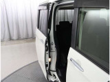 ピラーの有り無しで車の印象がこんなに変わる!
