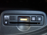 ■【ETC車載器】が装備されています。セットアップをしてお渡しとなり、ETCカードを差し込むだけで高速道路の利用が可能です。