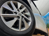 【純正16インチアルミホイール】外観にマッチした純正アルミホイールを装着しております。各種社外アルミホイールや、スタッドレスタイヤも取扱いしております。是非ご相談ください♪