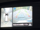 【アラウンドビューモニター】専用のカメラにより、上から見下ろしたような視点で360度クルマの周囲を確認することができます☆縦列駐車や幅寄せ時に活躍してくれます♪