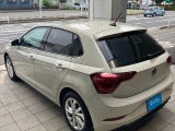 ダークインテッドガラス(プライバシーガラス)装着車です。