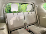 3列目シートはもちろん状態良好☆大人でもゆったりと座って頂けますので、大人数でのお出かけもラクラクです♪ご家族で、気の知れた仲間で、ドライブに行くのが楽しみですね♪