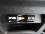 ETC付。高速道路の料金所はキャッシュレスで通過です。サービスエリア等にあるスマートインターの出入りも利用可能でとっても便利。ご納車後すぐにお使い頂けるようセットアップしてのお渡しとなります。