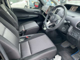 運転席まわりは、使用感も少なく良好な状態です。