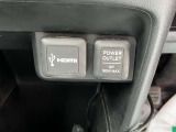 HDMI・バワーアウトレットが装備されています。
