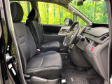 運転席シート廻りは使用感も少なく、良好な状態となっています。丁寧に使われていたことがよくわかりますね。