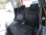 内装キレイです♪ また、シートカバーの取付等も承ってましたのでお気軽にご相談ください♪