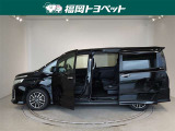 両側パワースライドドア付きだから、狭い駐車スペースなどでの 乗り降りラクラク!小さなお子さまのいるご家庭には嬉しい装備。