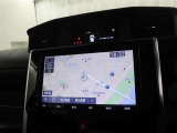 【ナビゲーション】装着車です、初めての道の案内はもちろん!音楽やラジオ等を聞きながらのドライブもお楽しみ頂けそうですね!