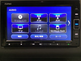 ナビゲーションはフルセグTV、インターナビ対応のGathers純正メモリーナビを搭載しています。Bluetoothオーディオ機能がありますので、スマートフォンなどの音楽も再生できます。