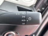 [オートライト]AUTOに合わせておくだけで夜間や、トンネル内で自動でヘッドライトが点灯します!付け忘れ消し忘れがないので楽々☆