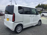 スライドドアが閉まる前でも施錠予約ができ、閉まった時点で自動的に全ドアがロックされる便利な機能もあります!