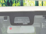 【スズキ セーフティサポート】走行中に前方の車両等を認識し、衝突しそうな時は警報とブレーキで衝突回避と被害軽減をアシスト。より安全にドライブをお楽しみいただけます。