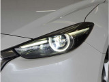 【LEDヘッドライト】省電力で長寿命の明るく運転しやすいLEDヘッドランプです。明るく照らすので暗い夜道からお客様を守ってくれます。お近くの広島マツダまでお越しください。