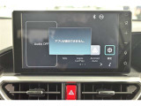 ディスプレイオーディオを装備。スマホとクルマをつなぐことで、これまでのナビに加えて、いろんなサービスが楽しめます。