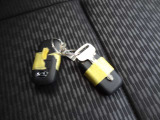 新車保証を継続致します。納車後も保証期間内で有れば全国のディーラーで保証修理を受ける事が可能ですのでご安心ください。