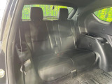 3列目シートはもちろん状態良好☆大人でもゆったりと座って頂けますので、大人数でのお出かけもラクラクです♪ご家族で、気の知れた仲間で、ドライブに行くのが楽しみですね♪