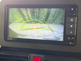 【バックカメラ】駐車時に後方がリアルタイム映像で確認できます。大型商業施設や立体駐車場での駐車時や、夜間のバック時に大活躍!運転スキルに関わらず、今や必須となった装備のひとつです!