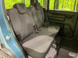 後部座席も気になるようなキズ・汚れやへたり等、大きなダメージはなく、良好な状態です。