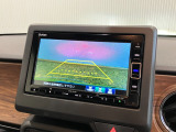 【バックカメラ】リバースにするだけで映ります、後方の安全確認や、狭い駐車場での車庫入れ、雨の日や夜間など視界の悪い時に便利です!安全にバックする為には欠かせない装備です。