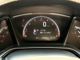 視認性に優れた見やすいメーターです。