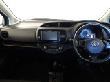 【メーター廻り】シンプルで飽きないデザイン、運転中も視界の邪魔にならない構造になっているので運転に支障もありません♪