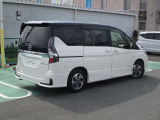 セレナ 1.2 e-POWER ハイウェイスターV 