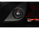 電動パーキングブレーキ搭載!スイッチ操作でパーキングブレーキを作動・解除できます。